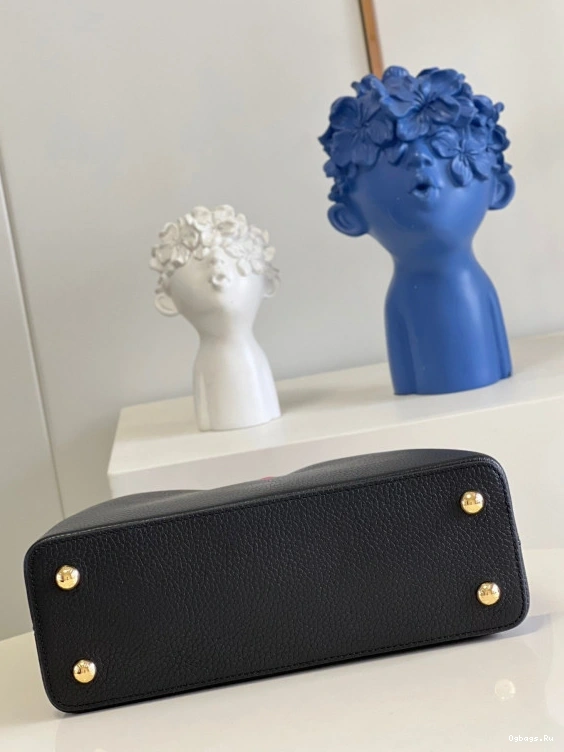 MM Louis Vuitton CAPUCINES 0331